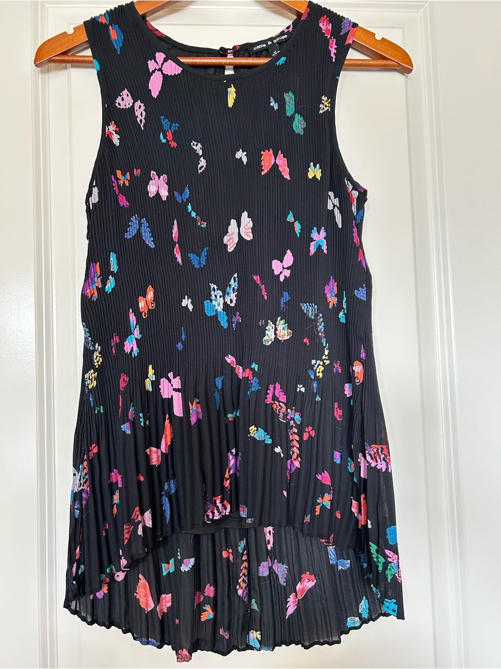 Cable & Gauge Black Sleeveless Pleated Top with Multicolor Butterfly Print